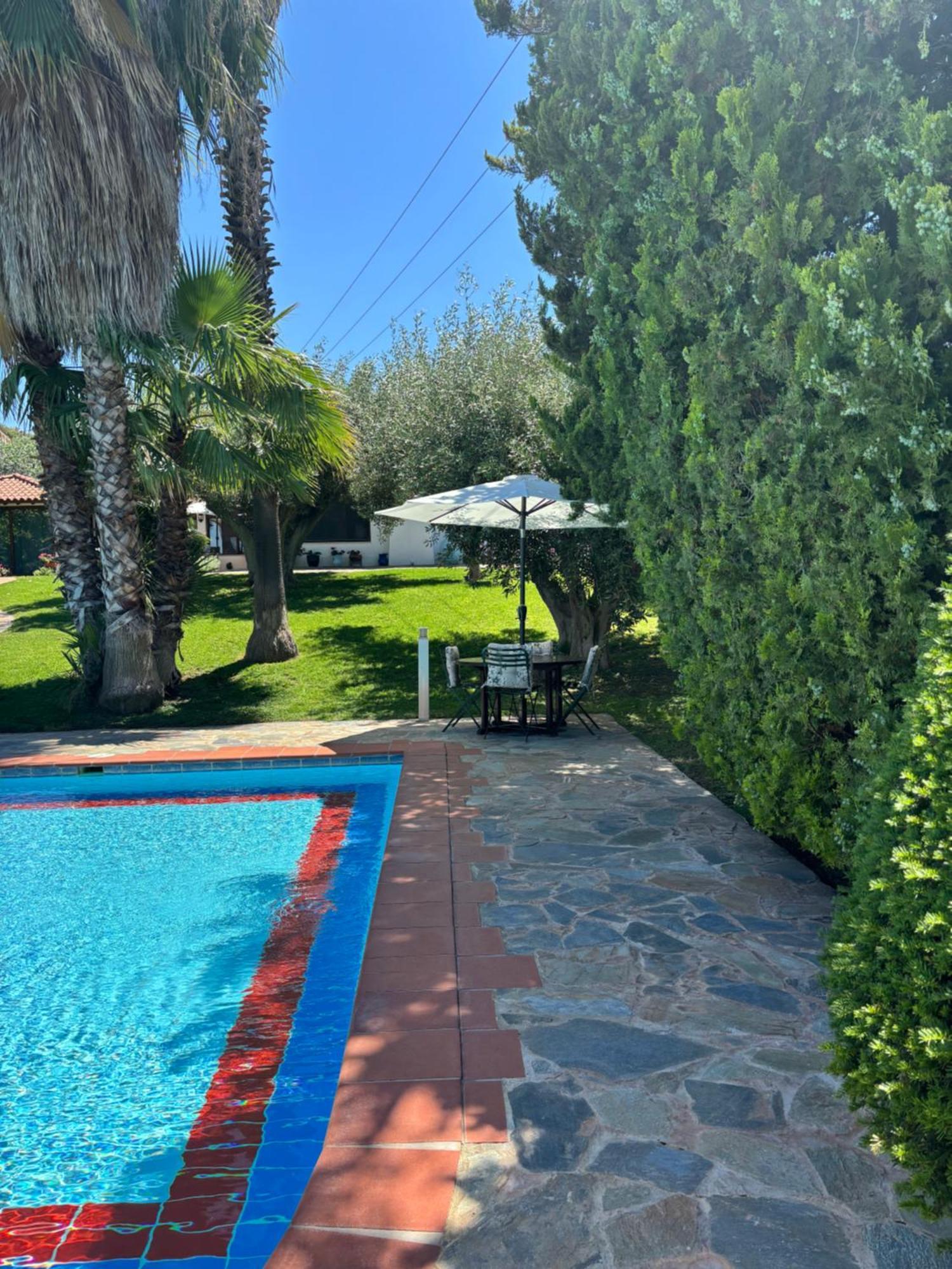 Country House With Pool And Big Garden Oropos Eksteriør bilde